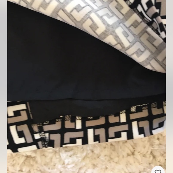 Banana Republic Skirt Size 0 Geometric Print - Picture 6 of 7